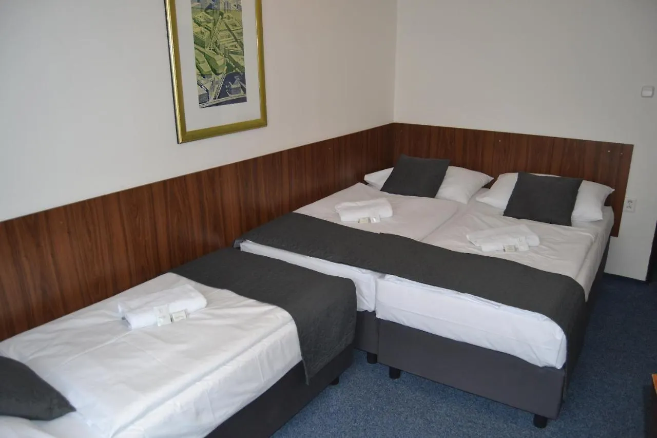 Hotel Bohemians براغ
