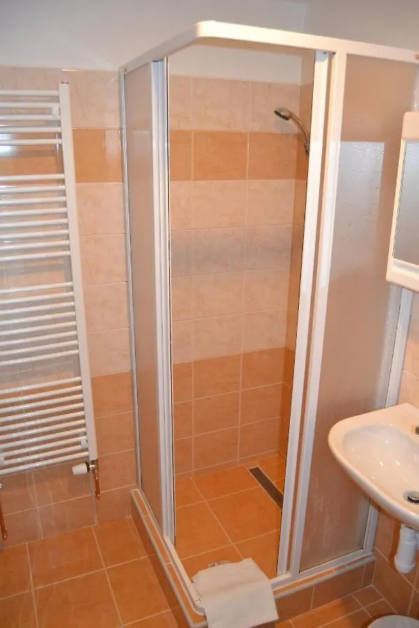 Hotel Bohemians براغ 3*,  جمهورية التشيك